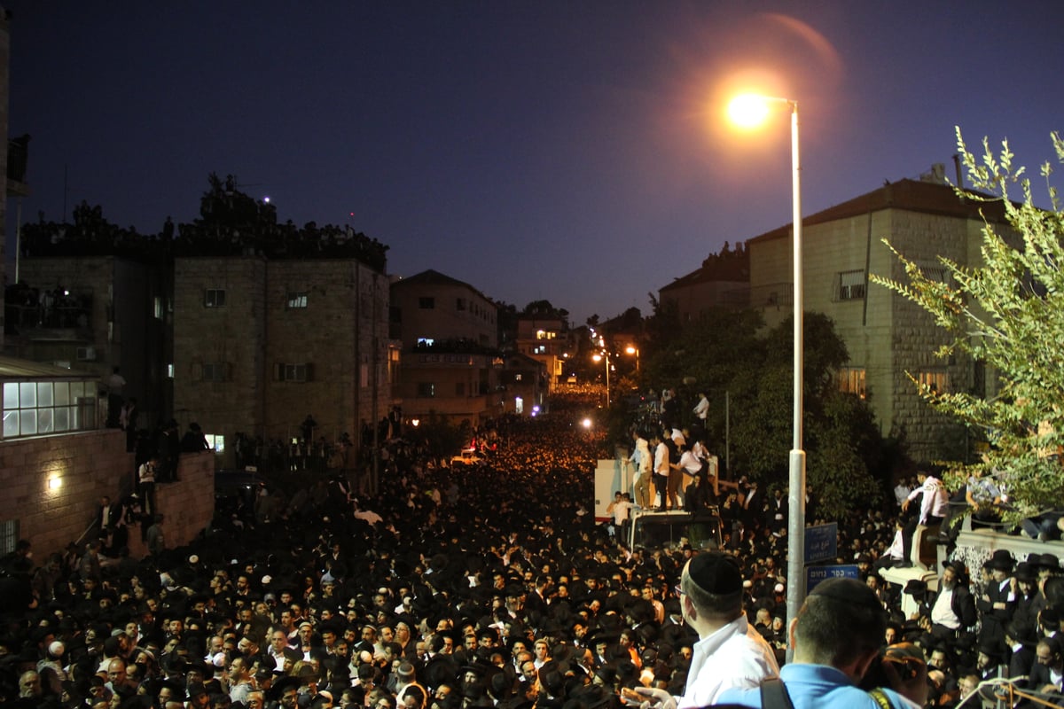 גלריית ענק: כך נראתה הלוויתו של מרן הרב עובדיה יוסף