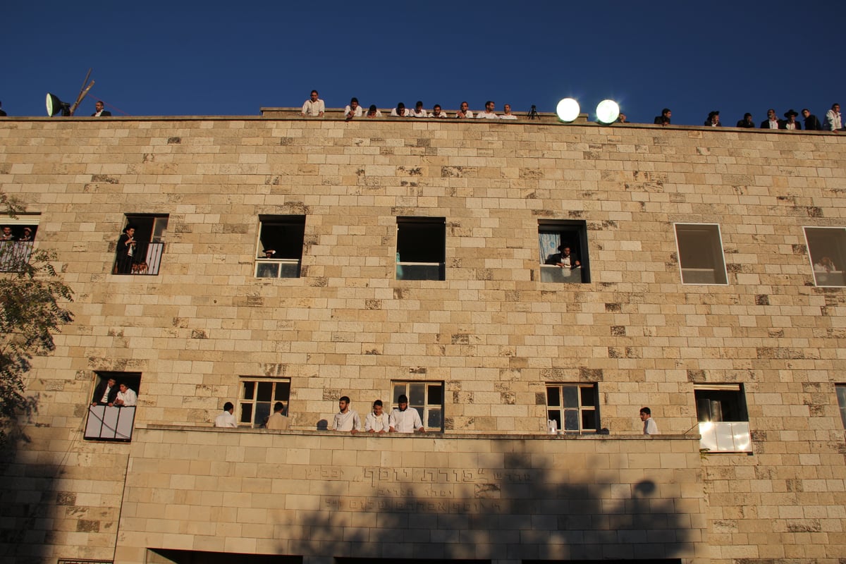 גלריית ענק: כך נראתה הלוויתו של מרן הרב עובדיה יוסף