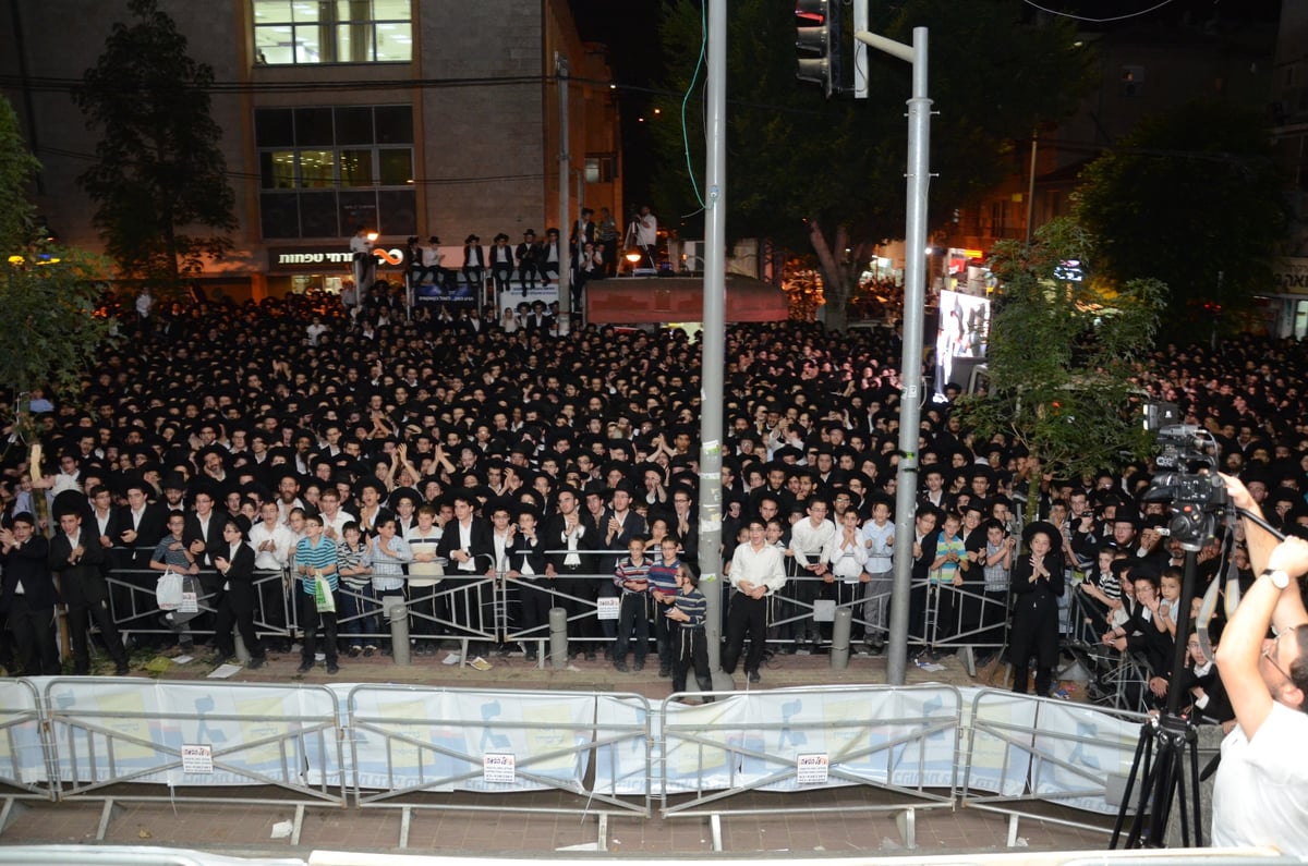 עצרת הבחירות של 'דגל התורה' הסתיימה בשירה וריקודים