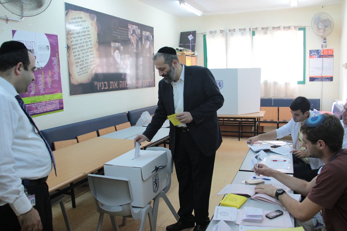 דרעי הצביע ש"ס ומשה ליאון • צפו