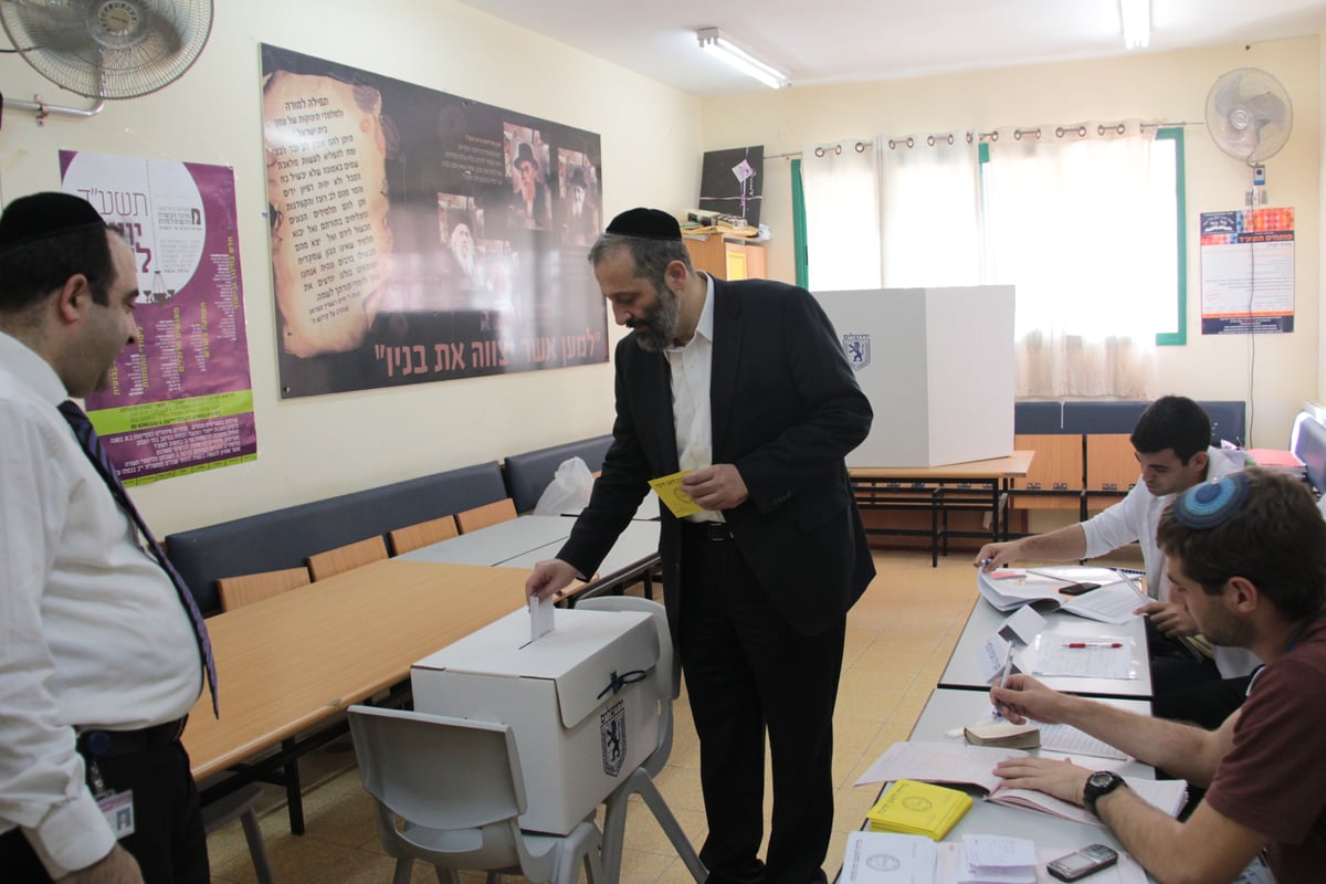 דרעי הצביע ש"ס ומשה ליאון • צפו