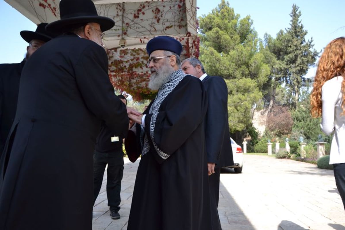 הרב יצחק יוסף תוקף את אישור הרפורמה בנישואין