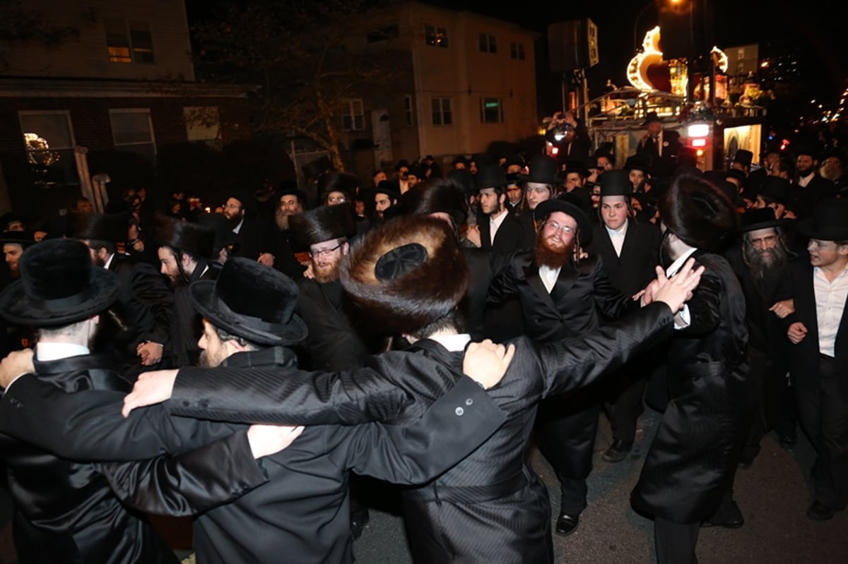 שנה אחרי סופת הסנדי: מאות מתושבי סיגייט חגגו