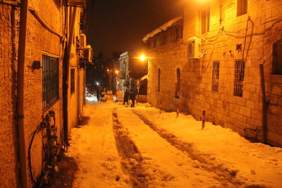 מוצ"ש לבן בירושלים • צפו בגלריה