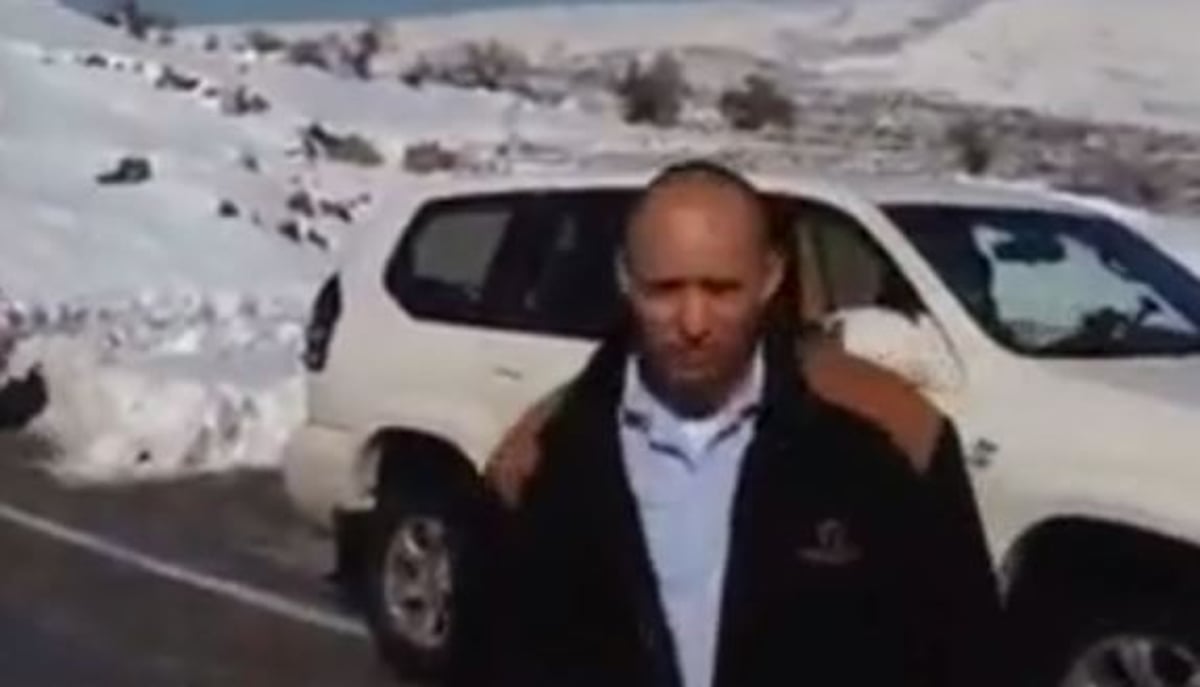השר בנט מסדר את התנועה