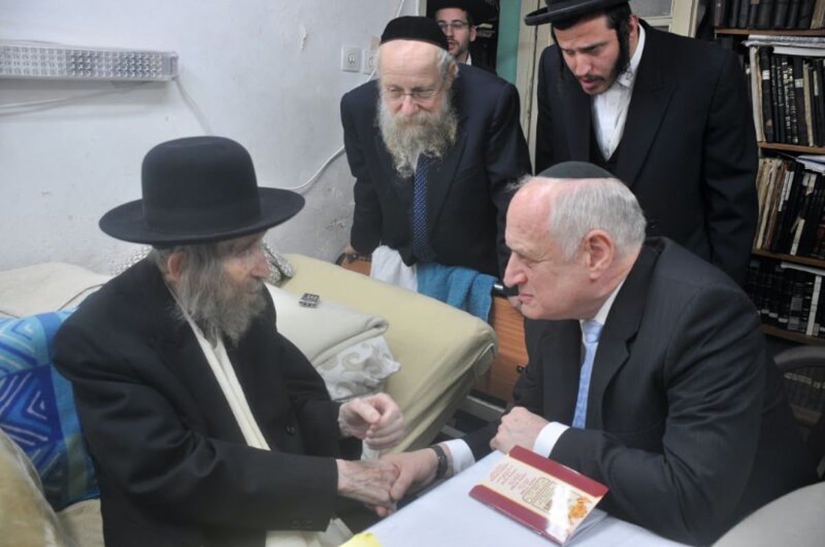 מלקולם הולנליין למרן הרב שטיינמן: לא היה תועלת במסע המועצת