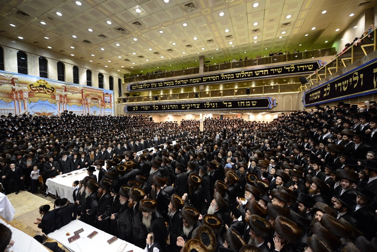 תיעוד ענק: חתונת בת הרבי מבאבוב