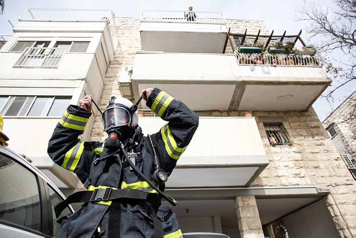 הכוחות סמוך לבית שהורעל, ביום רביעי האחרון