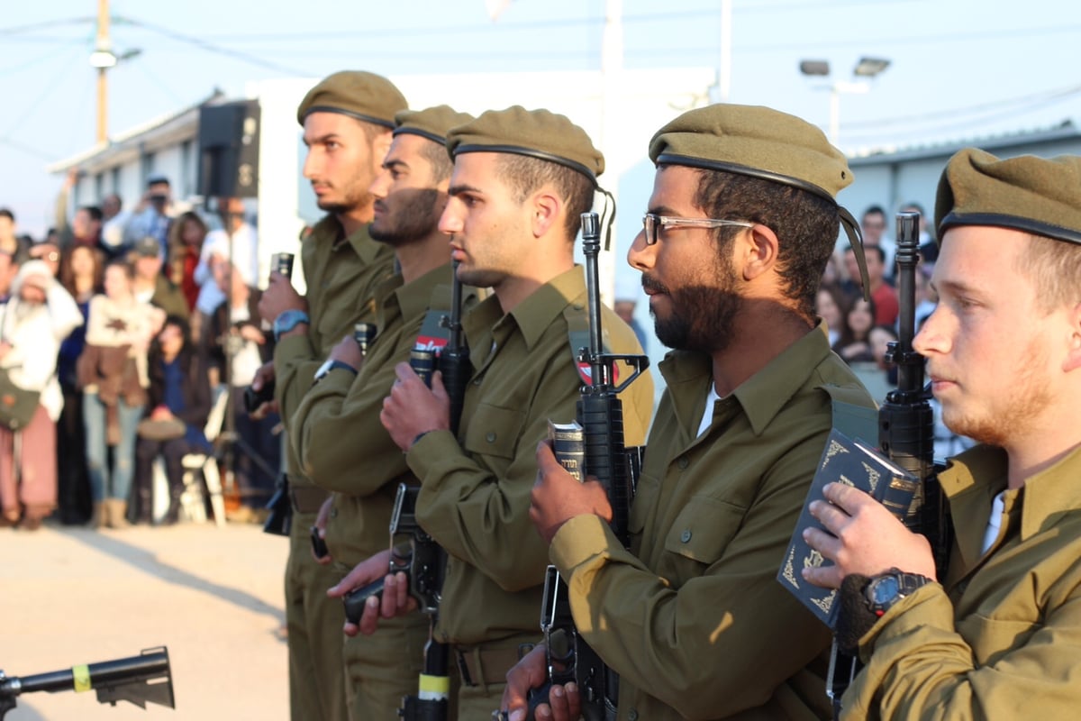 בזמן הפגנות: 170 חיילים חרדים הושבעו בבקעת הירדן