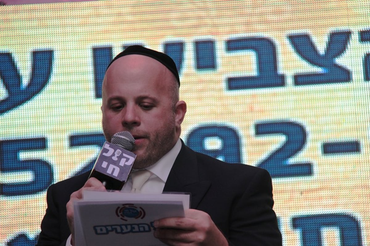 מנחם טוקר