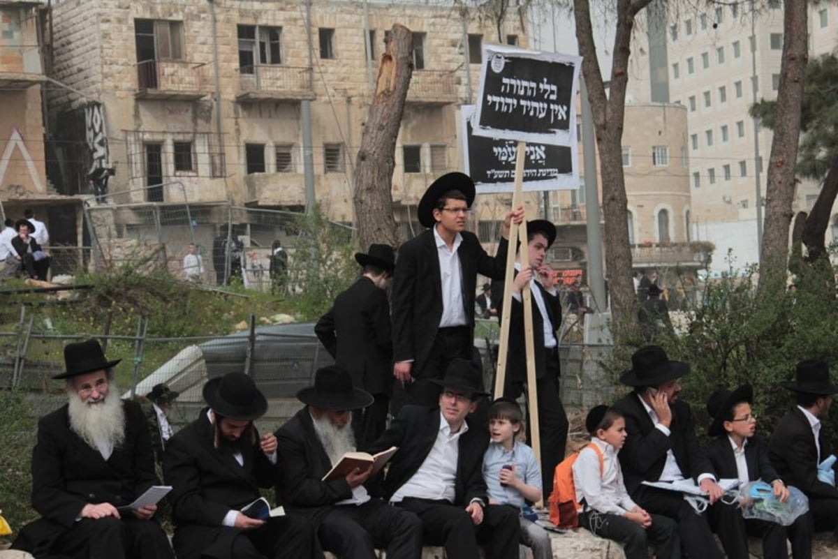 600 אלף איש בירכו יחד: "ברוך... חכם הרזים" • שידור חי