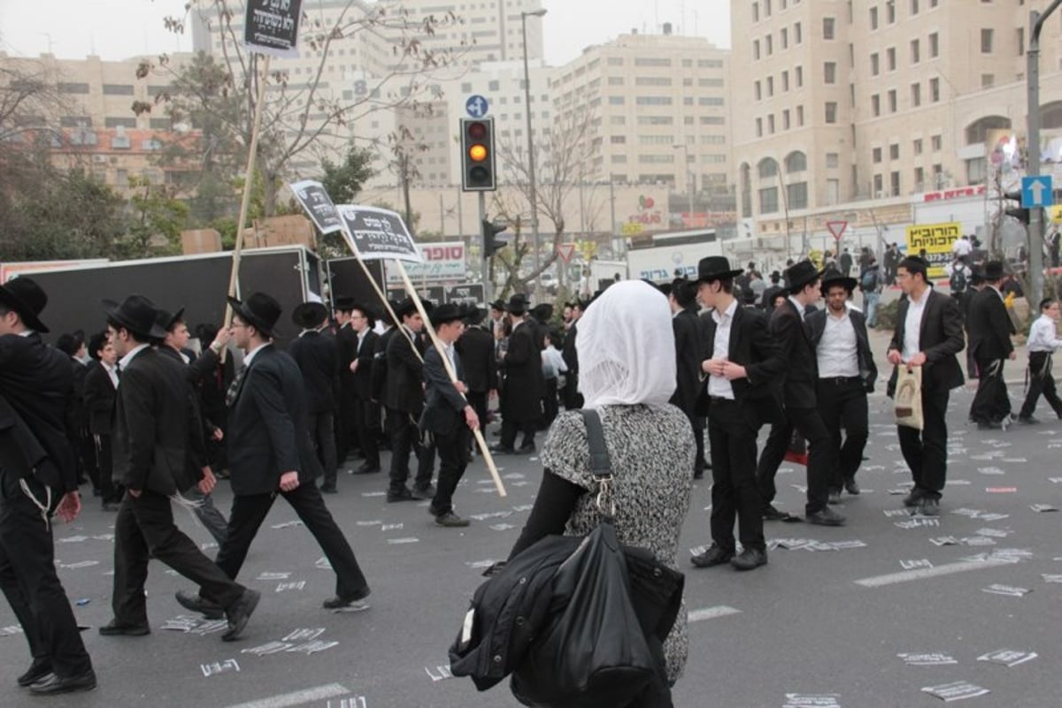 600 אלף איש בירכו יחד: "ברוך... חכם הרזים" • שידור חי