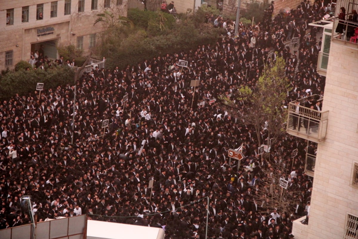 "ה' הוא האלוקים", התאחדו מאות האלפים בזעקה • תיעוד נדיר