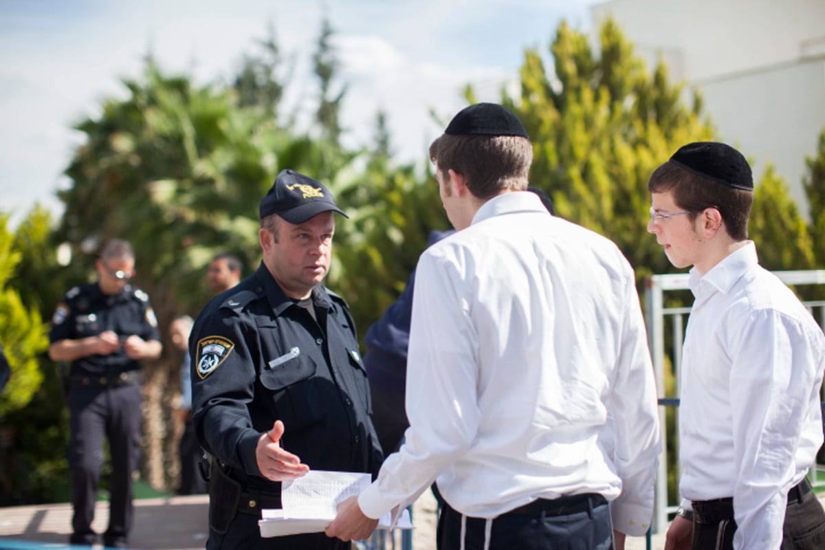 בית שמש:  תמונת מצב בעיר שסועה