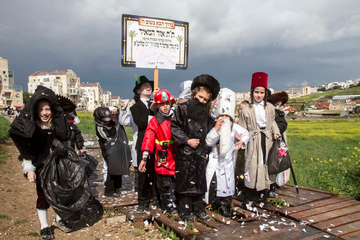 צפו בתיעוד מיוחד: בית שמש חוגגת פורים
