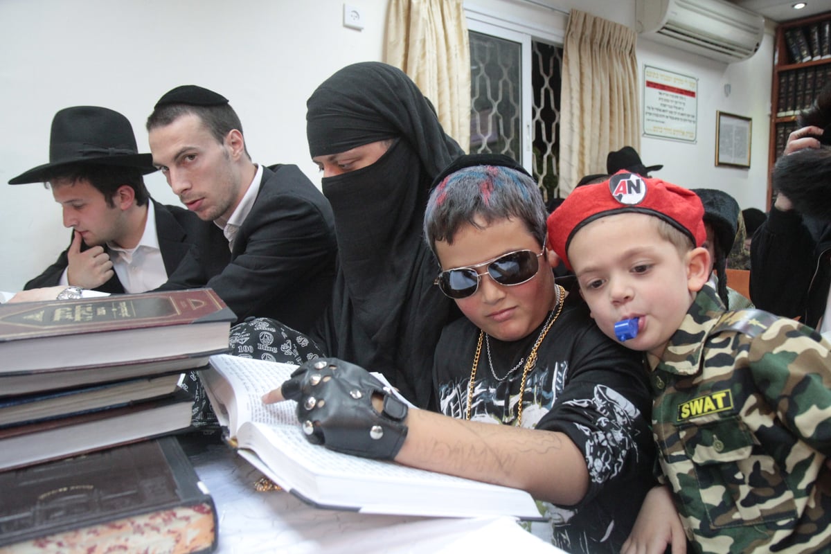 צפו בתיעוד מיוחד: בית שמש חוגגת פורים
