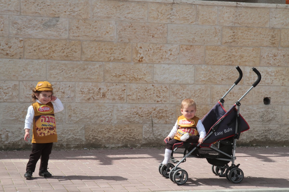 צפו בתיעוד מיוחד: בית שמש חוגגת פורים