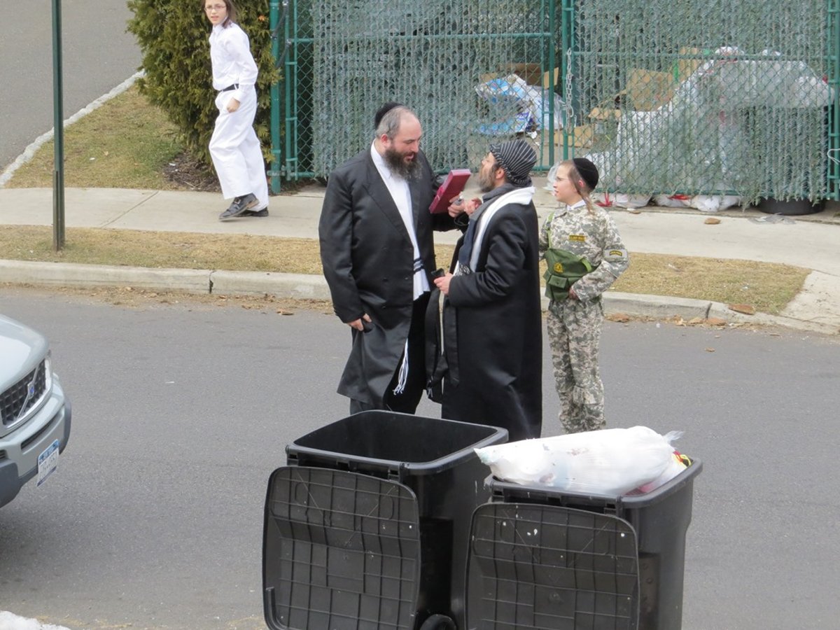 צפו בגלרית ענק: חגיגות פורים במונסי