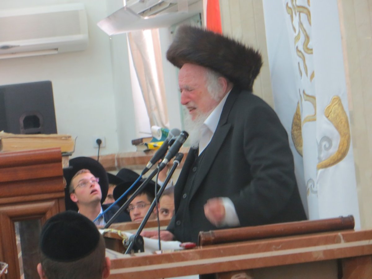 תיעוד: פסח אצל הגאון רבי שמואל אוירבך