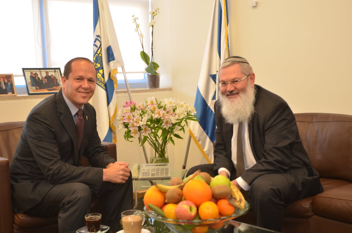 סגן השר בן דהן וראש העיר ניר ברקת