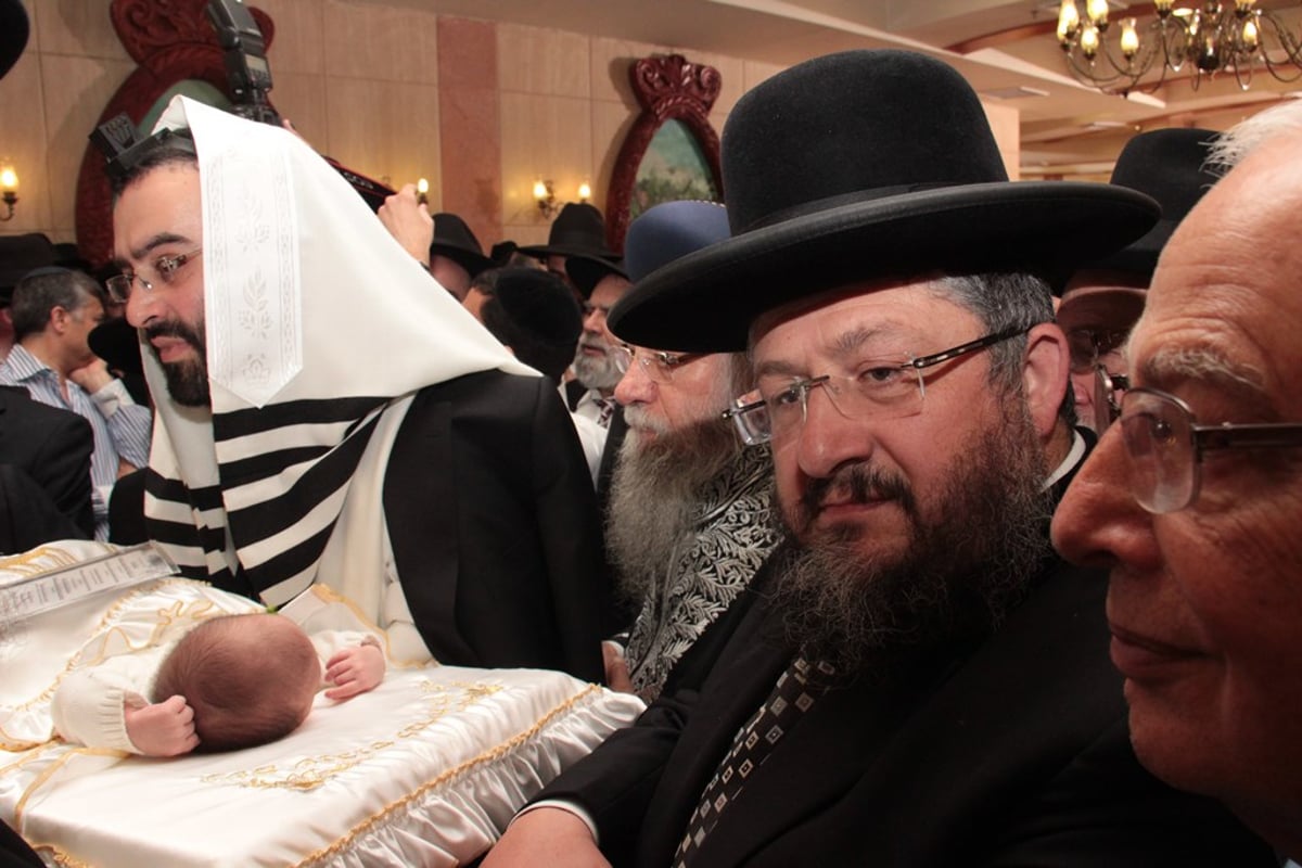 אריה דרעי חגג ברית לנכד, אלי ישי נעדר • תמונות