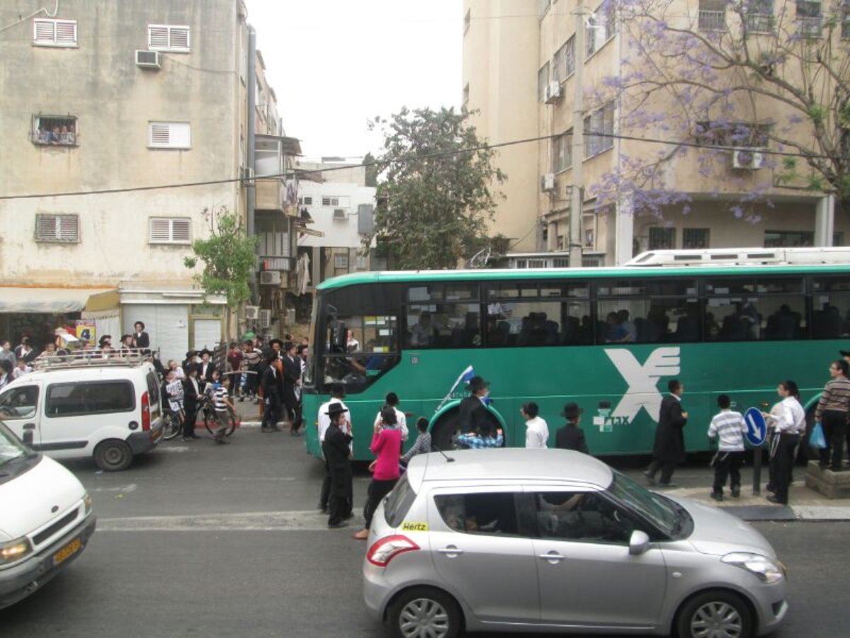 צפו: 'ילדי הסנקציות' נגד חגיגת העצמאות