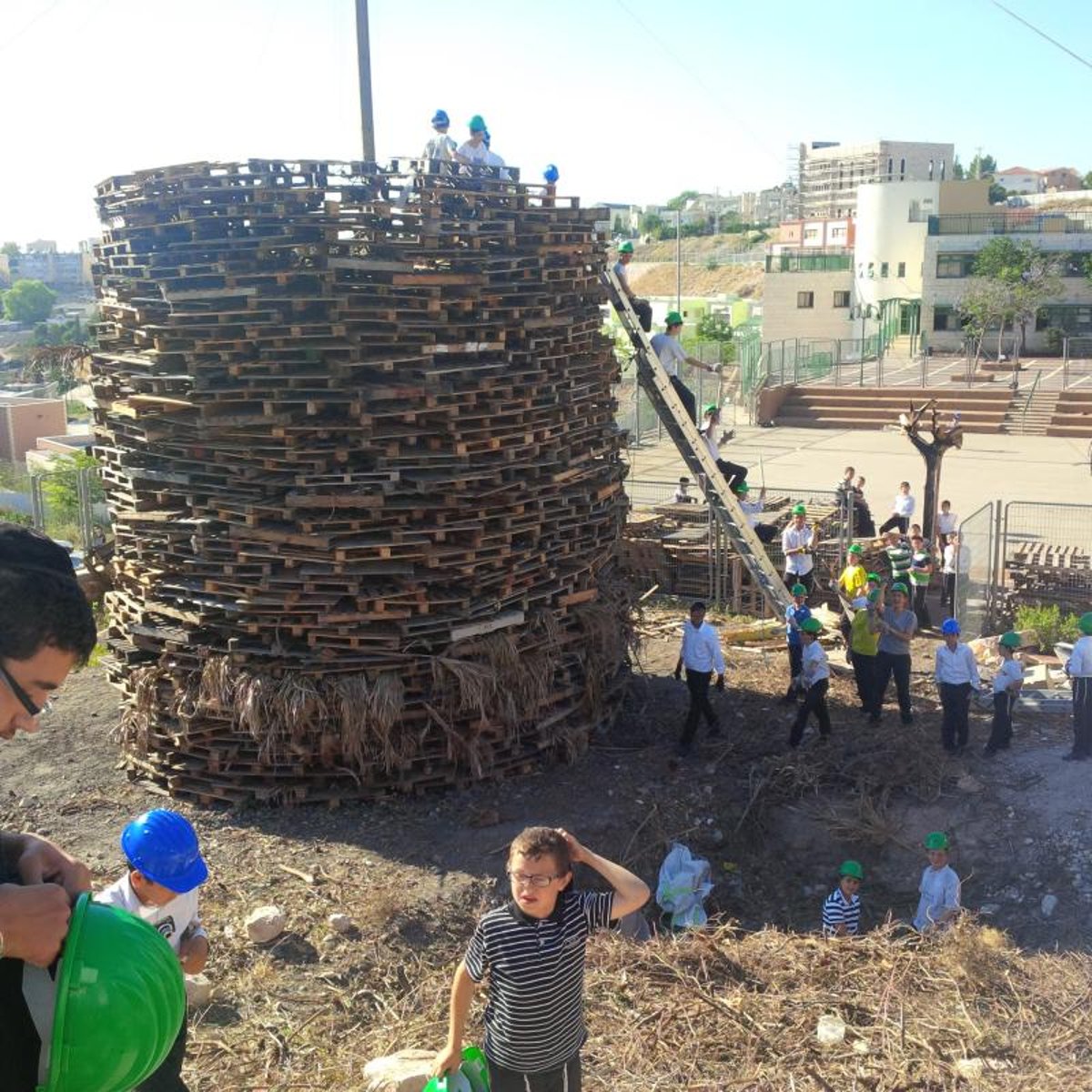 תמונות: מדורת ל"ג בעומר הכי גדולה בארץ