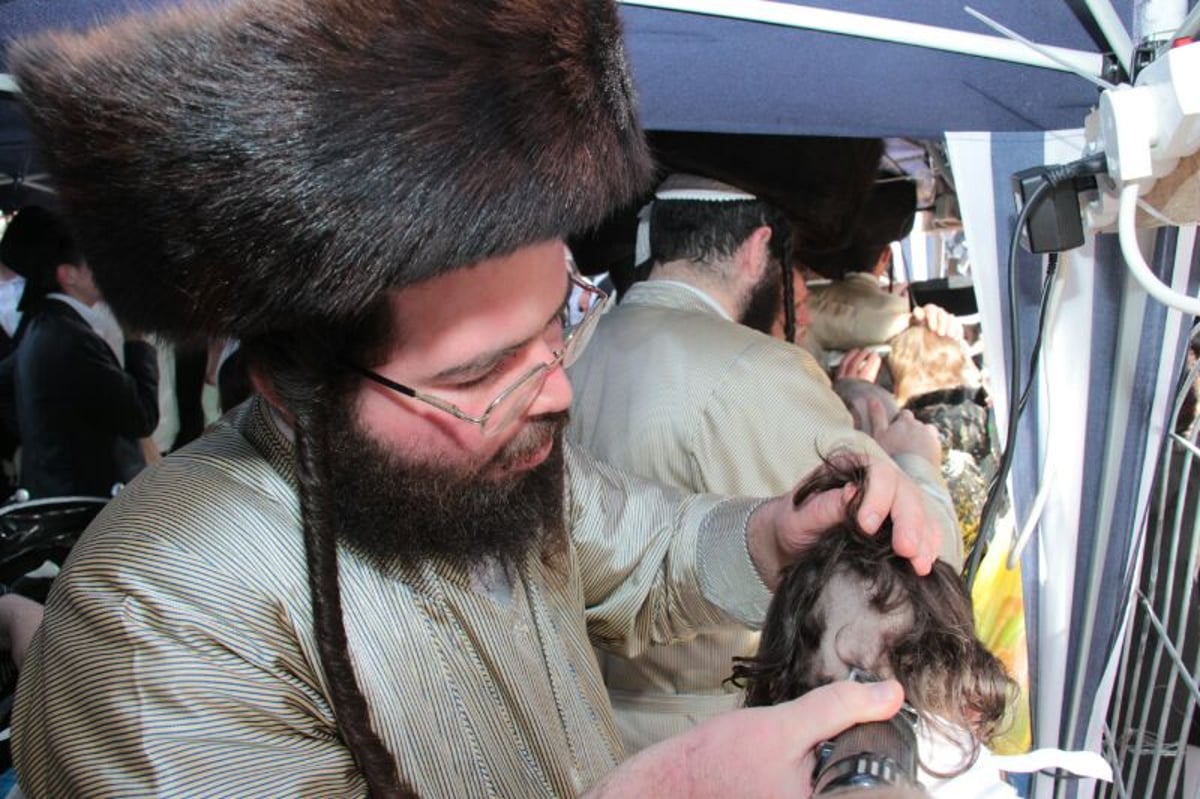 תיעוד:  גמ"ח "חלאקה" בציון הרשב"י במירון