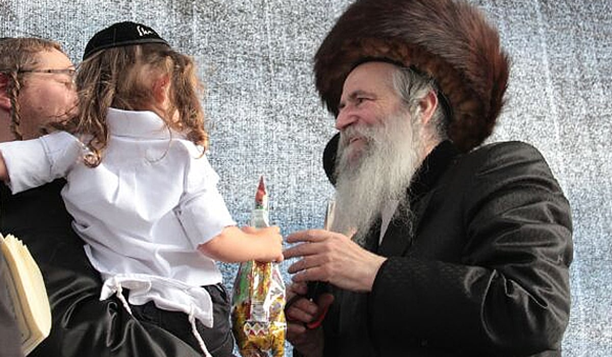 גלריה: הרב קעניג חוגג בציון הרשב"י במירון