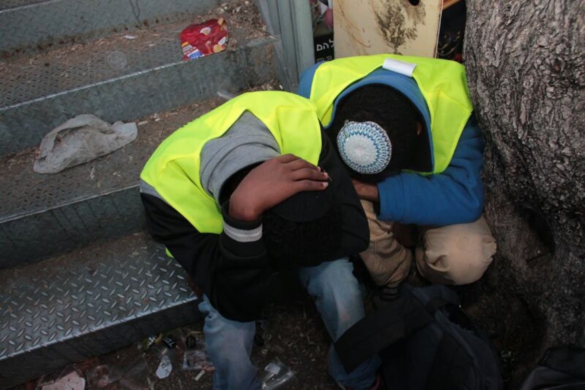 תיעוד ענק: תפילת שחרית סמוך לציון הרשב"י במירון