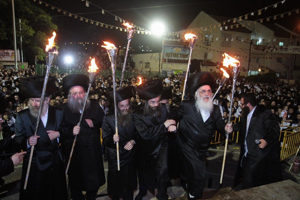 תיעוד מיוחד: ההדלקה של בית שמש