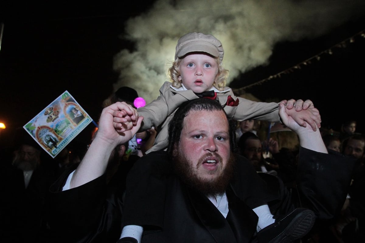 תיעוד מיוחד: ההדלקה של בית שמש