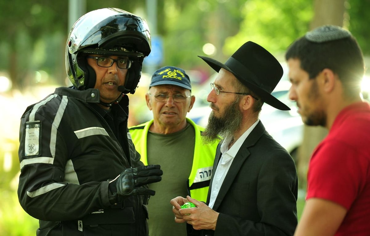 צפו בגלרית ענק: תהלוכת חב"ד בנתניה וביהוד