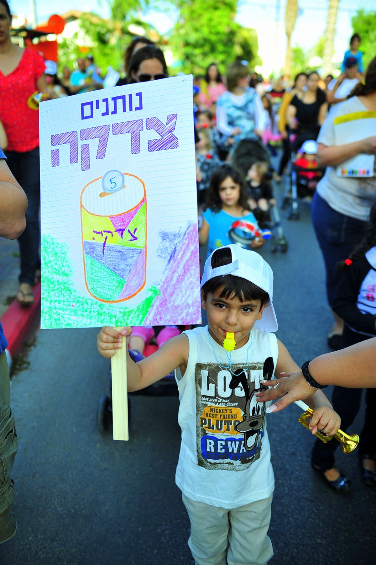 צפו בגלרית ענק: תהלוכת חב"ד בנתניה וביהוד