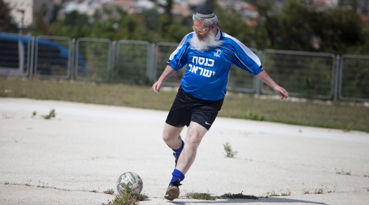 סגן השר אלי בן דהן מכדרר