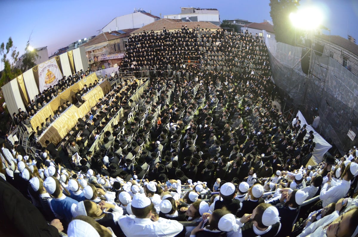 תיעוד ענק: מעמד הרחבת ביהמ"ד של תולדות אברהם יצחק