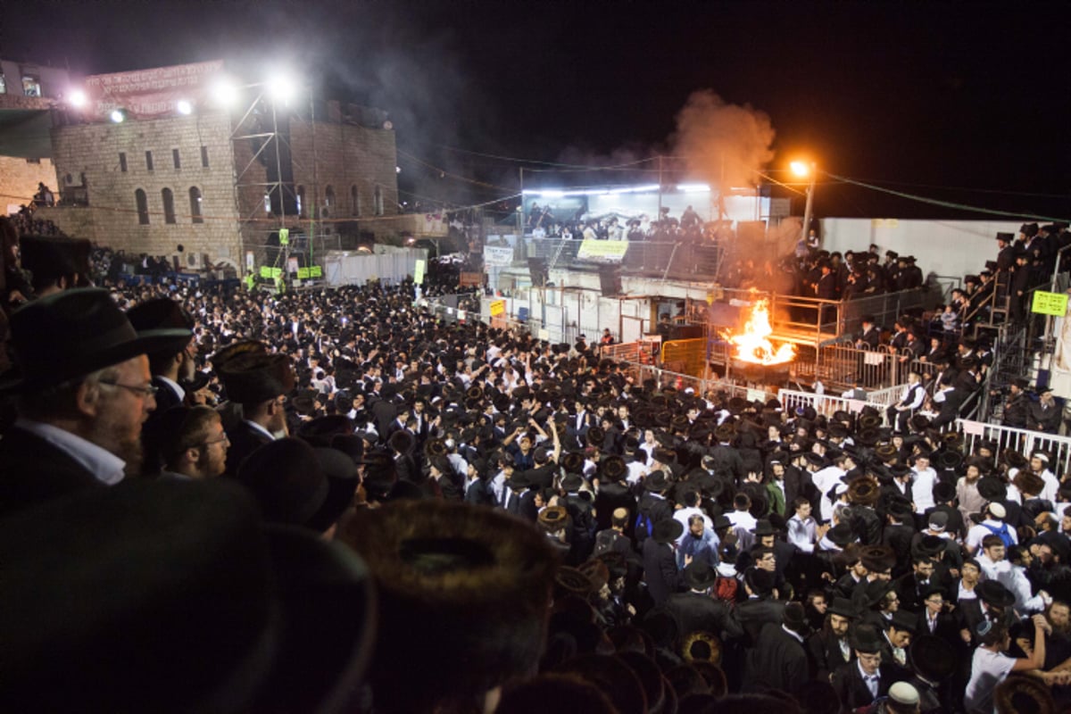 הרבבות חוגגים במירון, בל"ג בעומר