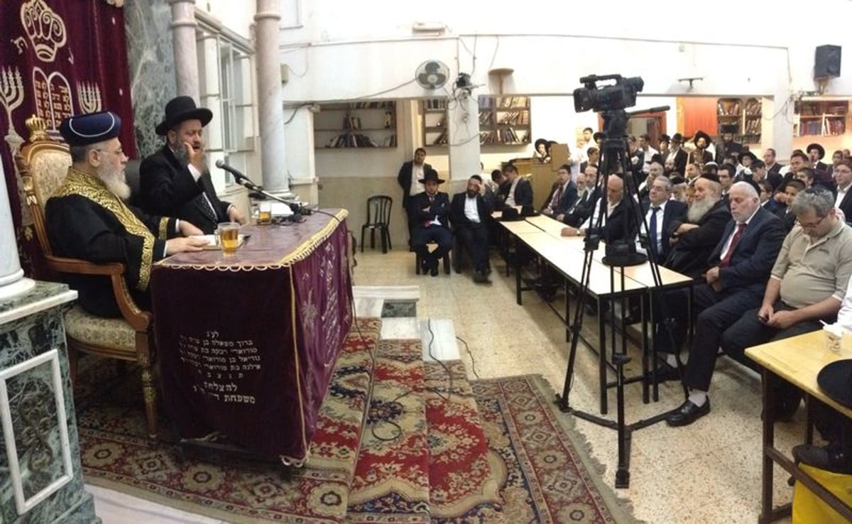 הראשל"צ הגאון רבי יצחק יוסף חזר ל'שיעור השבועי'