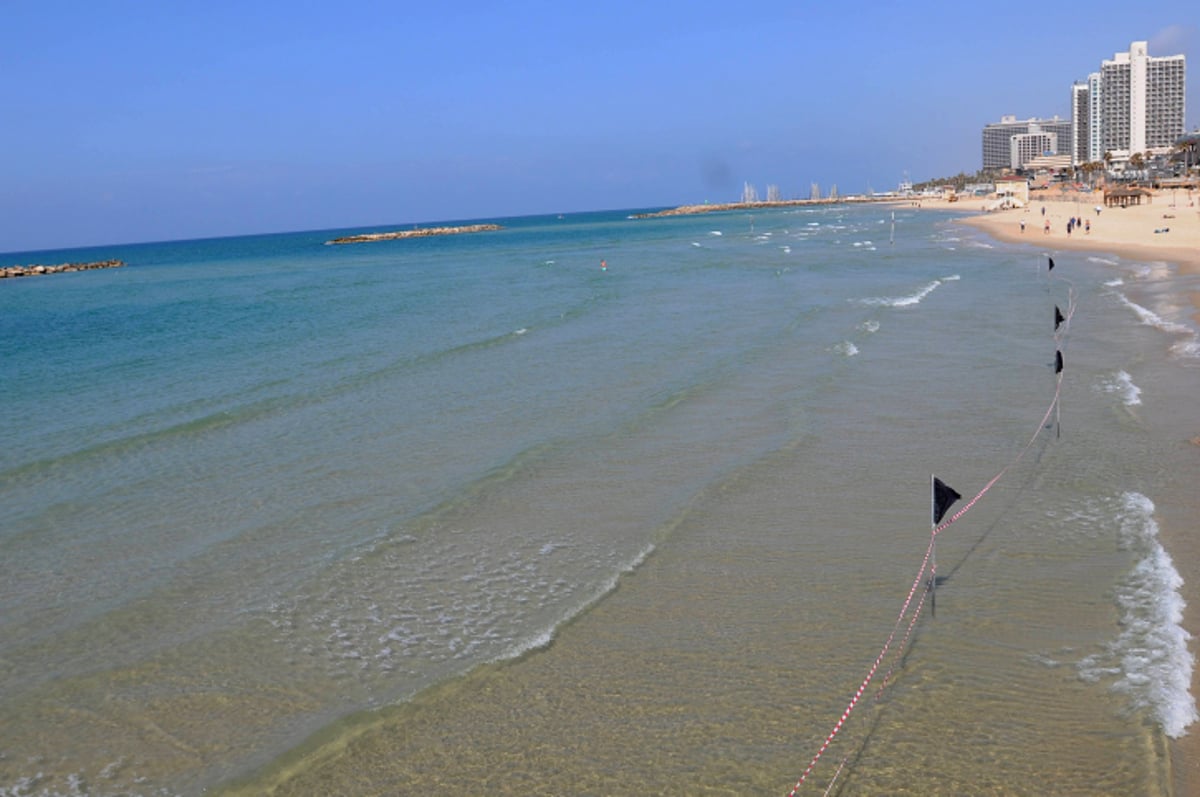 ת"א: למרות השביתה, בחוף הנפרד יהיו מצילים