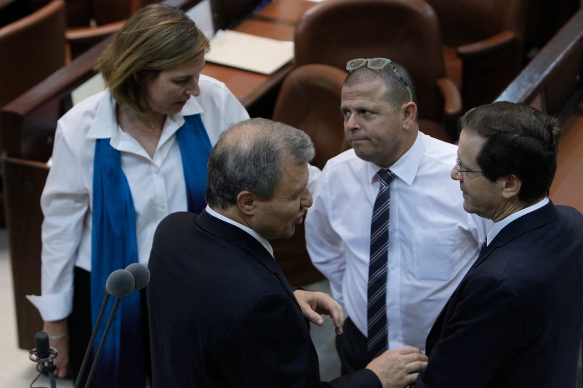 מיוחד: גלריה מתעדכנת מהבחירות לנשיאות בכנסת