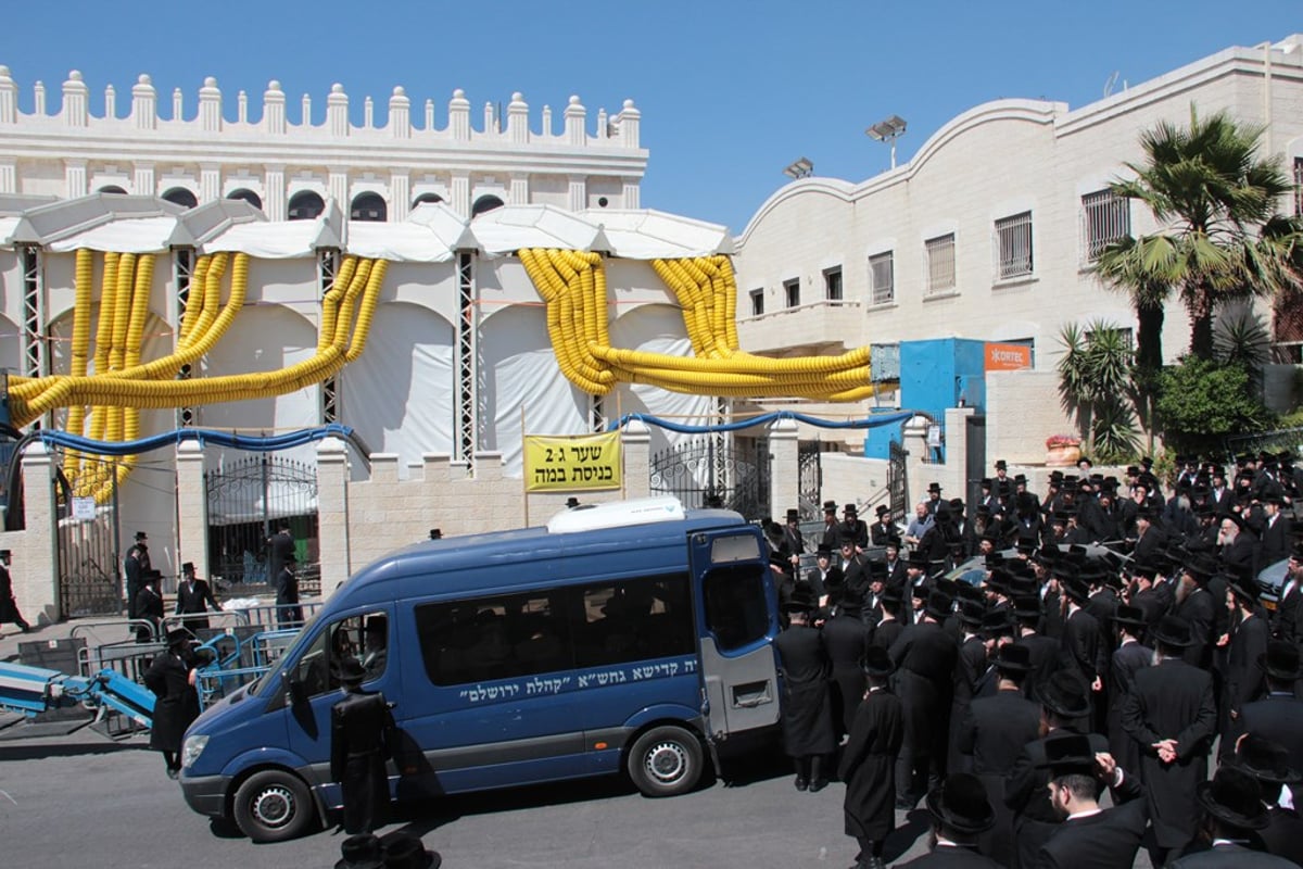 תיעוד כואב: קהל רב בהלווית הרב יוסף וינד ז"ל