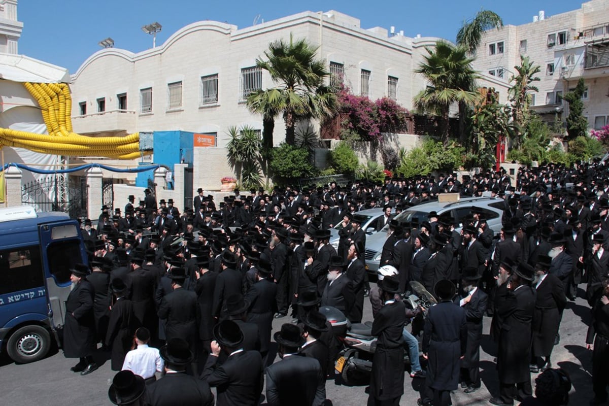 תיעוד כואב: קהל רב בהלווית הרב יוסף וינד ז"ל