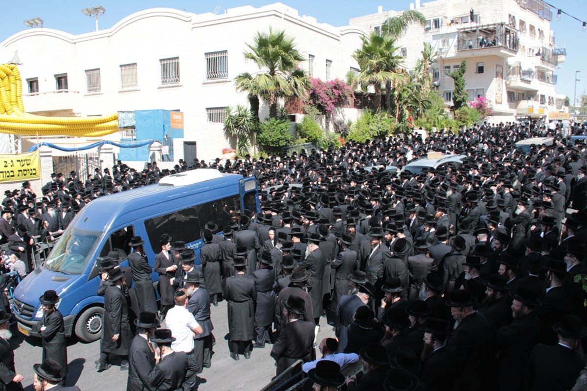 תיעוד כואב: קהל רב בהלווית הרב יוסף וינד ז"ל