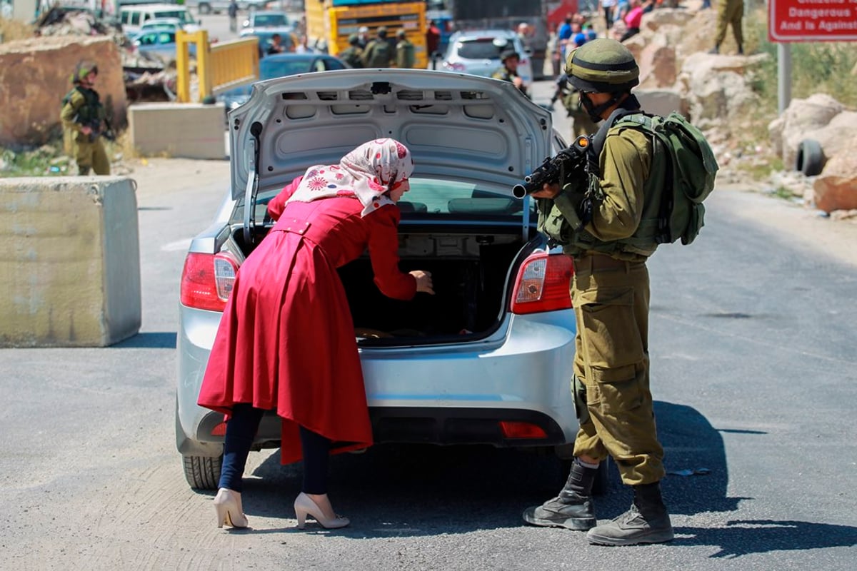 צה"ל כיתר בתים בחברון: "שני פעילי חמאס נעצרו"