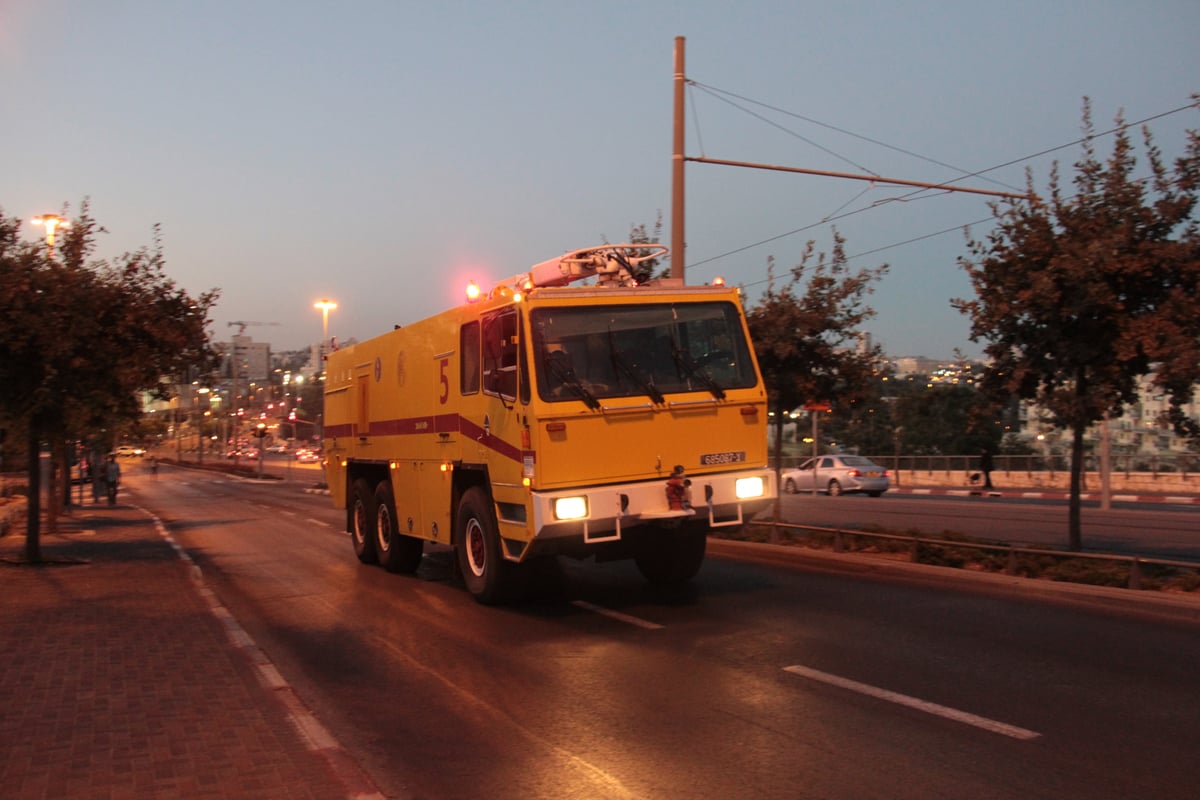 צפו: כך הושגה השליטה על השריפה