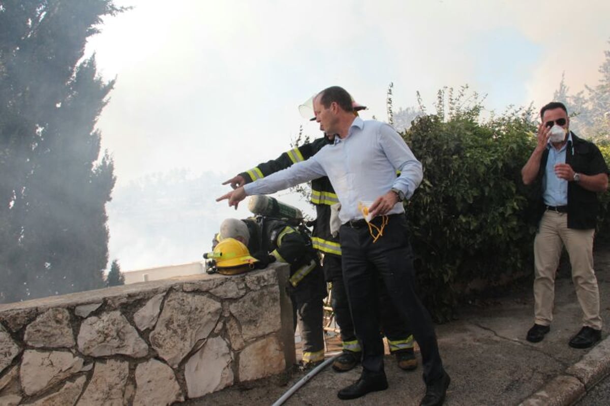 השריפה בירושלים: וידאו ותמונות