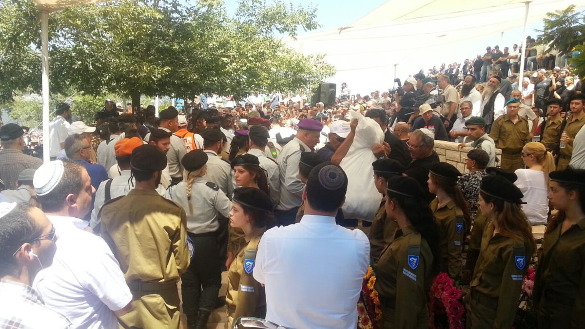 תיעוד: הלווית החייל אליאב כחלון הי"ד בצפת