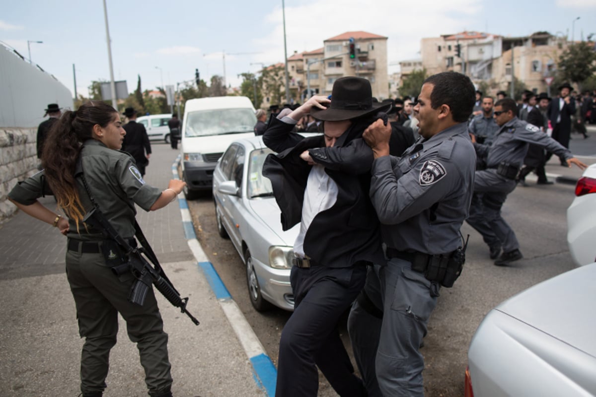 חילולי קברים? "העדה החרדית" נגד החפירות במתחם החומה השלישית