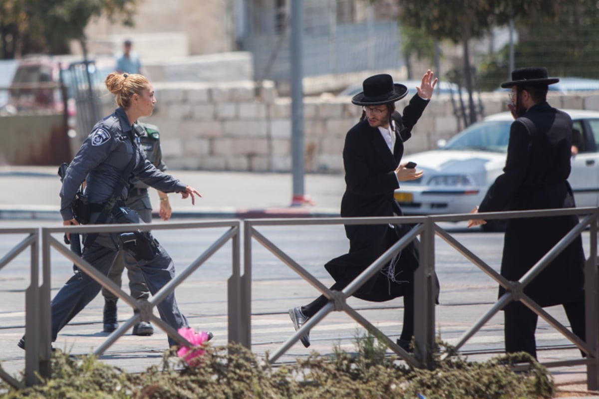 חילולי קברים? "העדה החרדית" נגד החפירות במתחם החומה השלישית