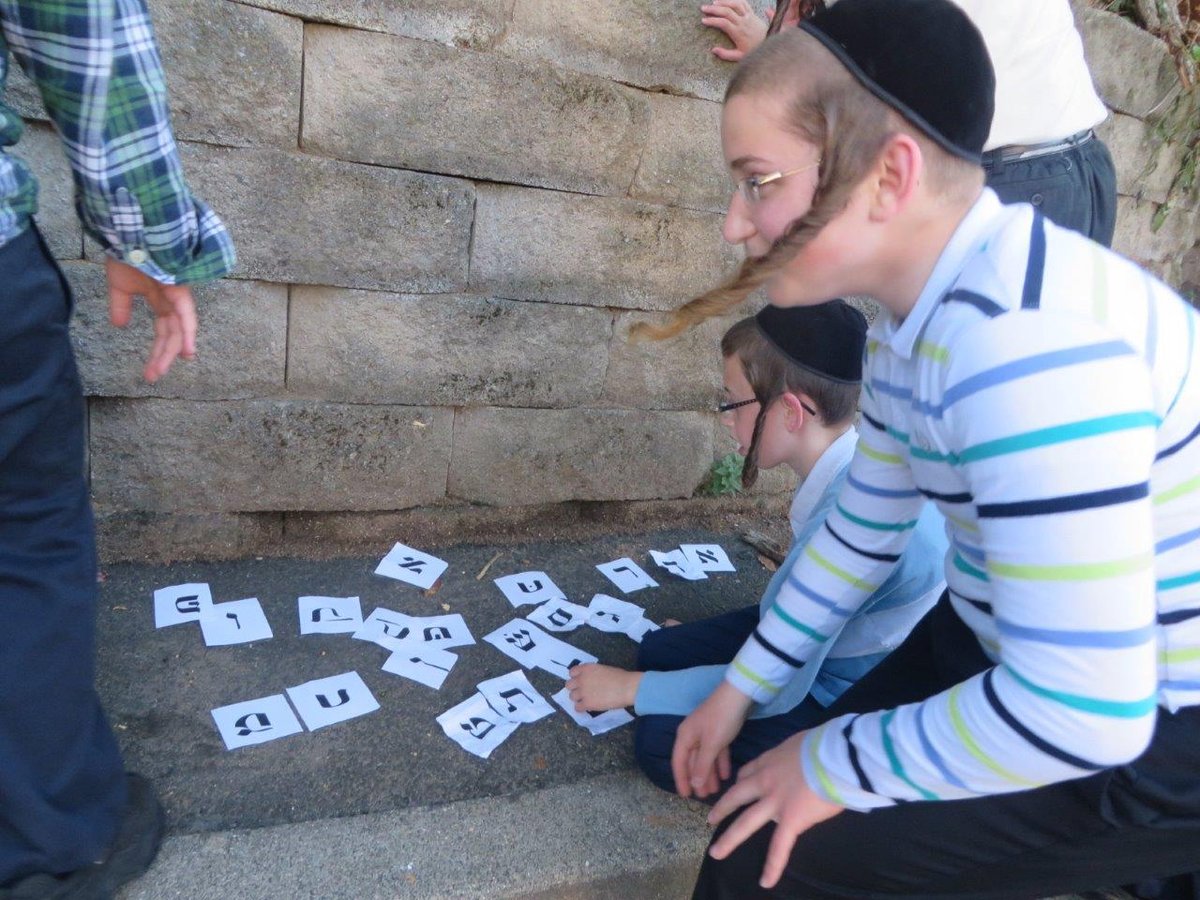 גלריה: הקעמפ של ילדי בעלזא במונסי